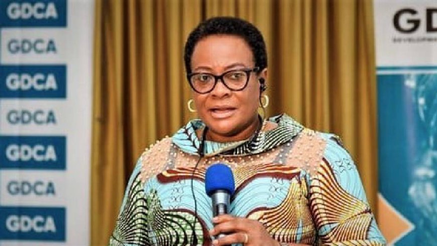 Transparency International Ghana has urged President Mahama to act on Sammy Gyamfi’s controversial cash donation to Agradaa.