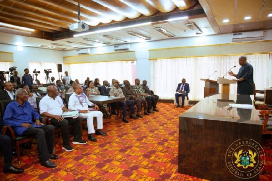 Mahama Pledges to Improve Working and Living Conditions of Teachers